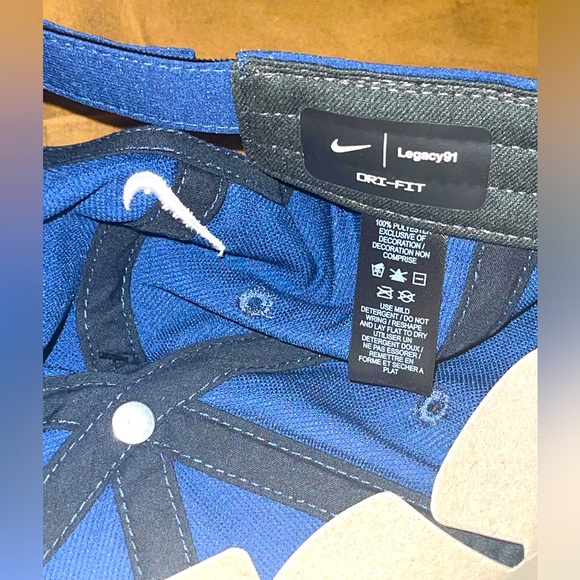 NWT Nike Dri-Fit unisex golf/casual cap… 🧢  Cool, simple, classic and stylish. - Picture 4 of 9